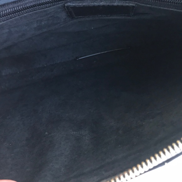 Black Clutch - Picture 6 of 7